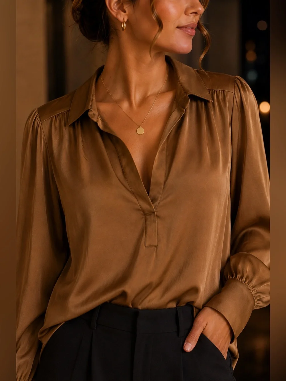 🌻 Banana Republic Satin V-Neck Long Sleeve Blouse 🌻